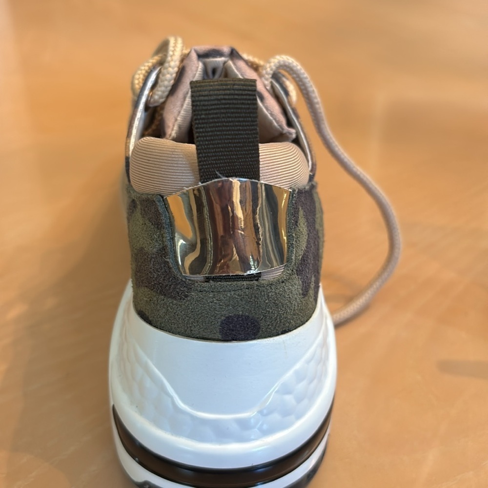 Steve Madden Cliff Camo and Leopard Cliff Sneakers - Size 6.5 - Picture 6 of 10